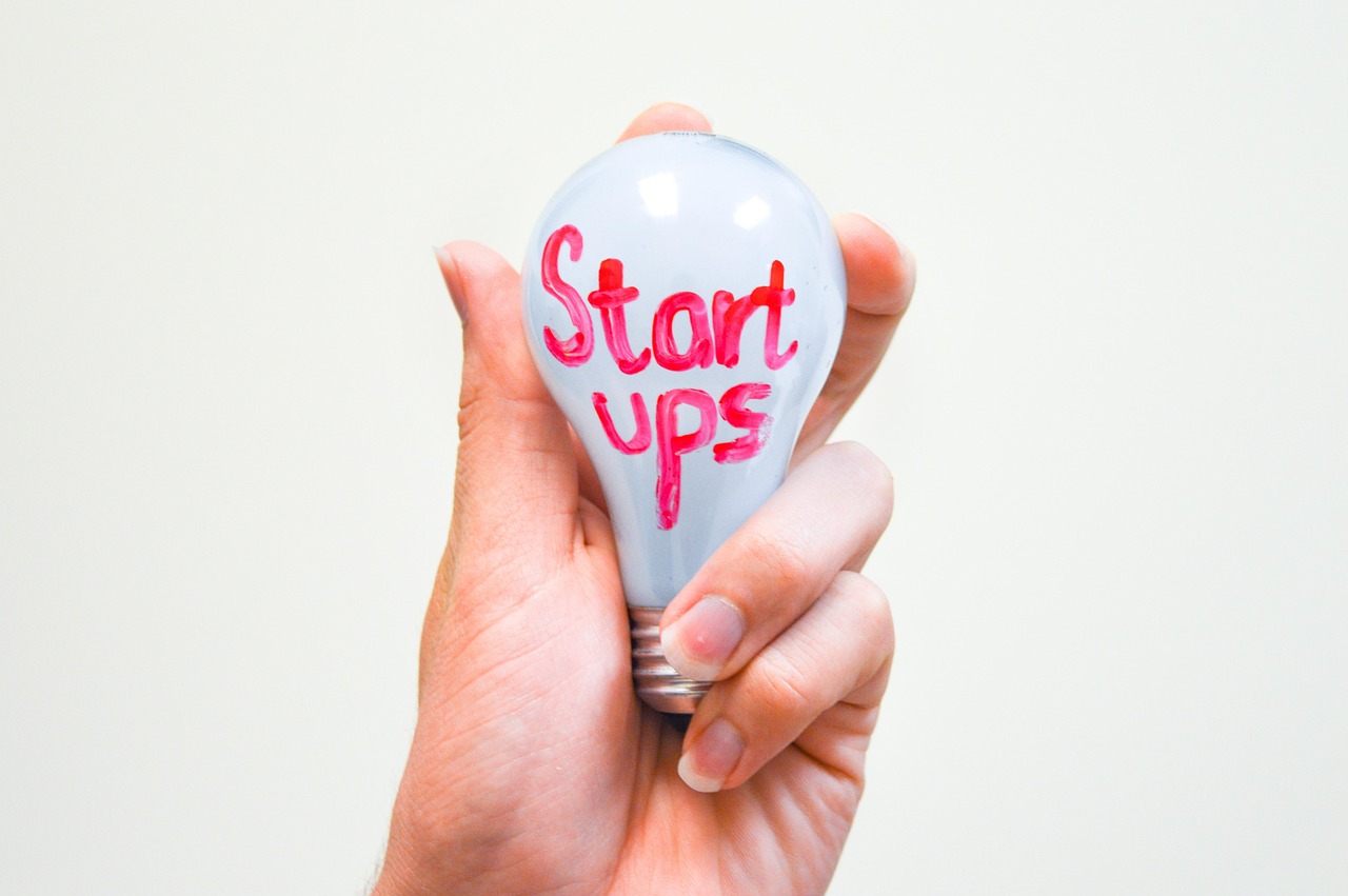 Avviso pubblico per l'assegnazione di un contributo "START UP & GO. GIOVANI PROTAGONISTI INSIEME" Selezione progetti.